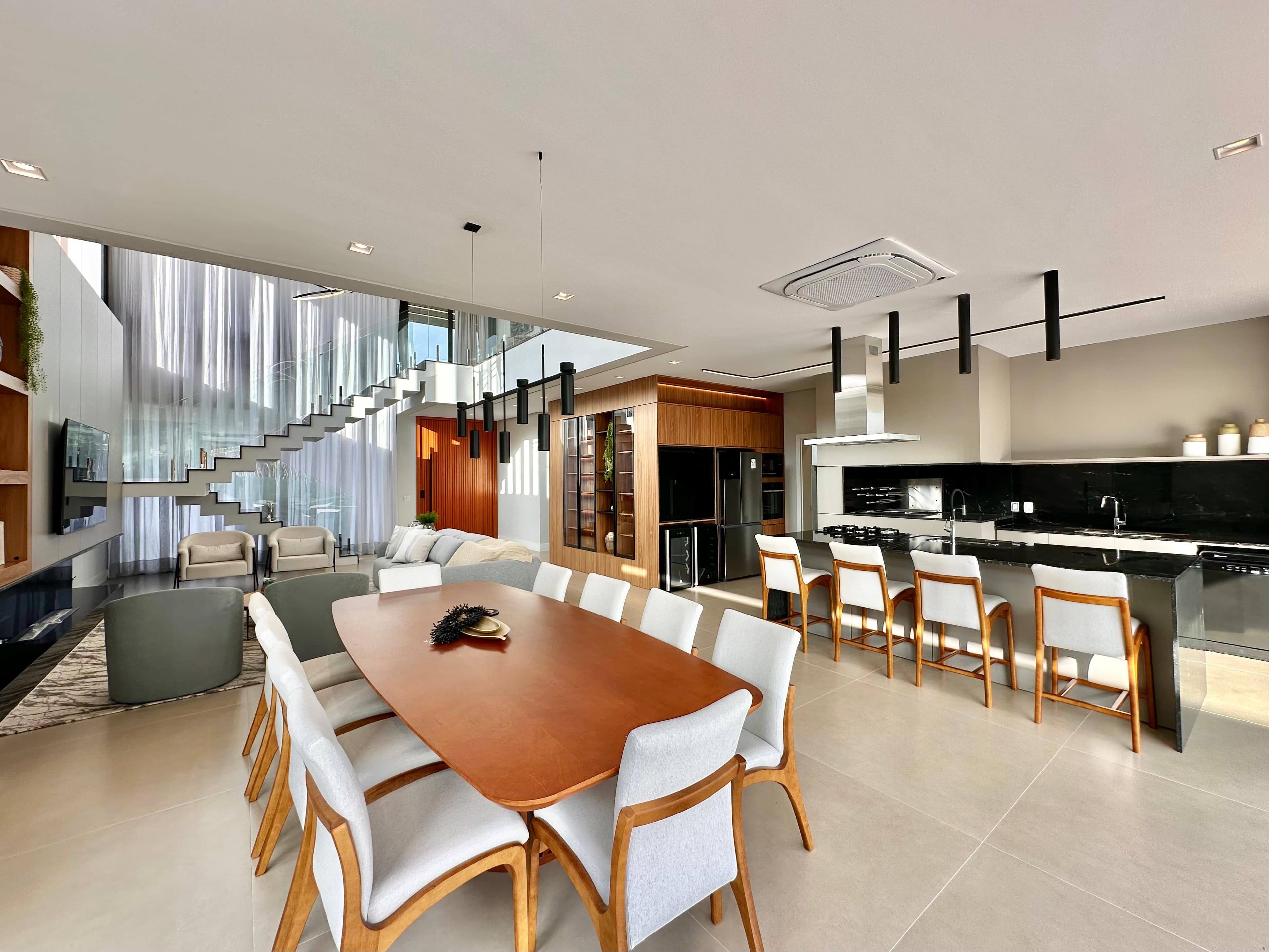 CASA EM CONDOMÍNIO COM 5 DORMITÓRIOS (5 SUÍTES), 4M² ÁREA ÚTIL À VENDA EM CAPÃO ILHAS RESORT - Foto 4