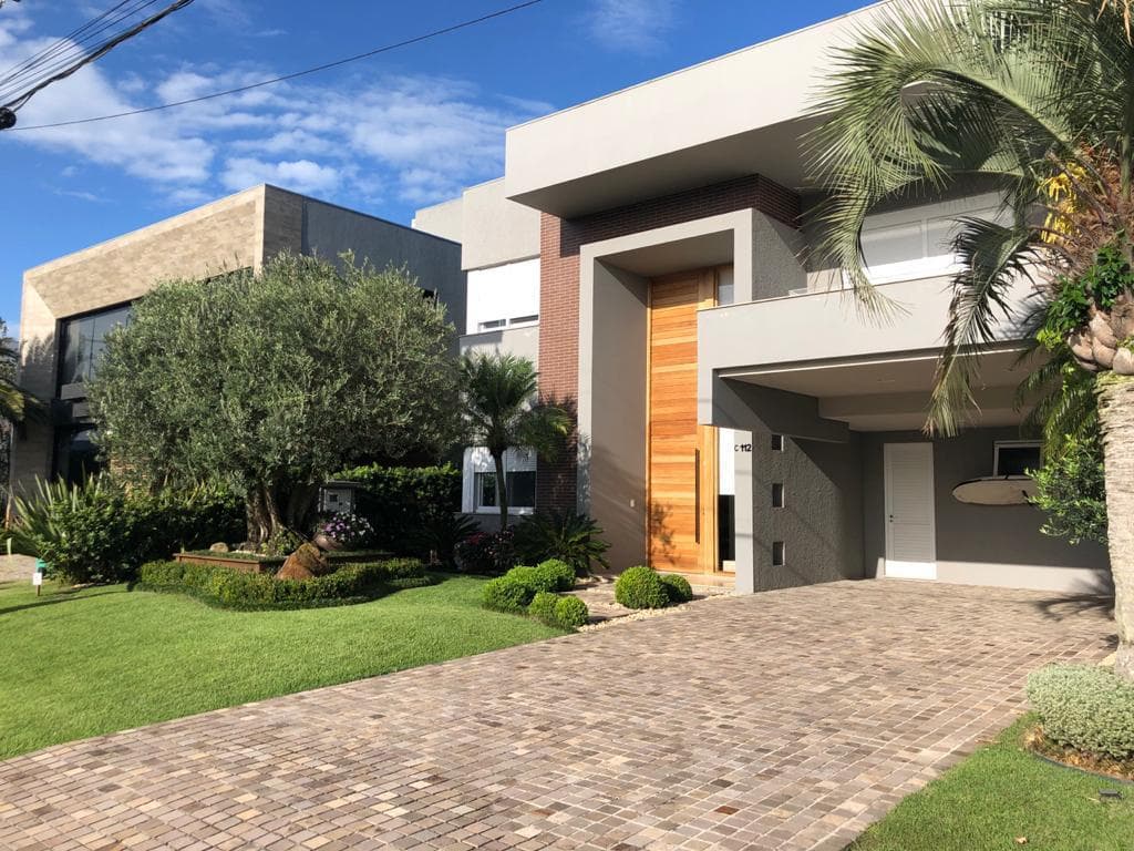 CASA EM CONDOMÍNIO COM 5 DORMITÓRIOS (5 SUÍTES), 2 VAGAS, 380M² ÁREA TOTAL À VENDA EM CENTRO - Foto 3