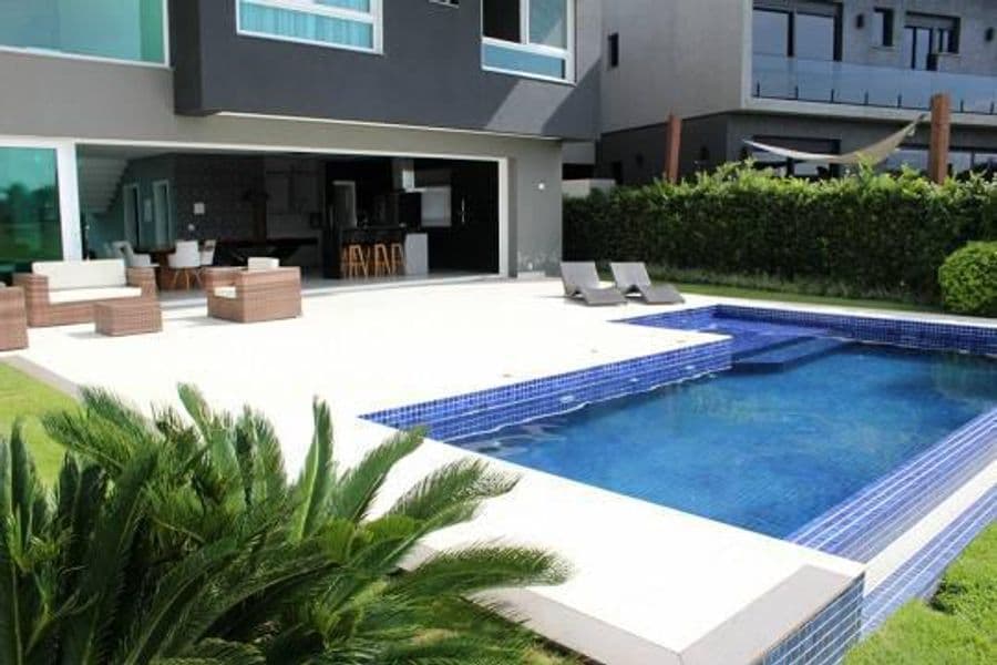 CASA EM CONDOMÍNIO COM 4 DORMITÓRIOS (4 SUÍTES), 2 VAGAS, 220M² ÁREA ÚTIL À VENDA EM CENTRO - Foto 4