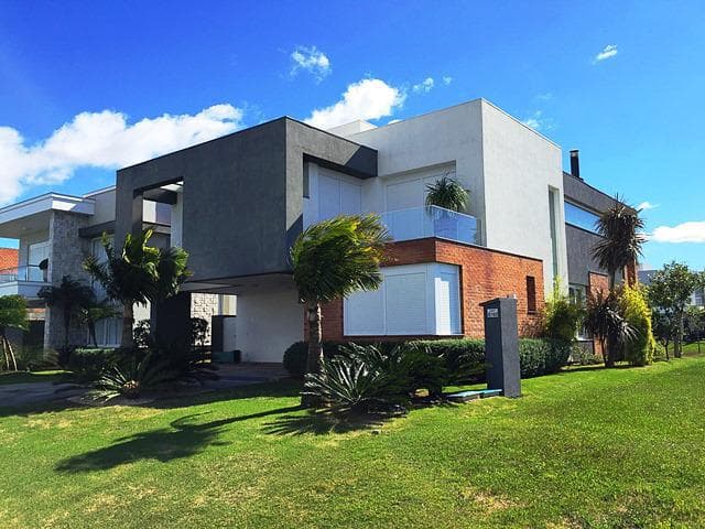CASA EM CONDOMÍNIO COM 4 DORMITÓRIOS (4 SUÍTES), 2 VAGAS, 450M² ÁREA ÚTIL À VENDA EM CENTRO - Foto 3